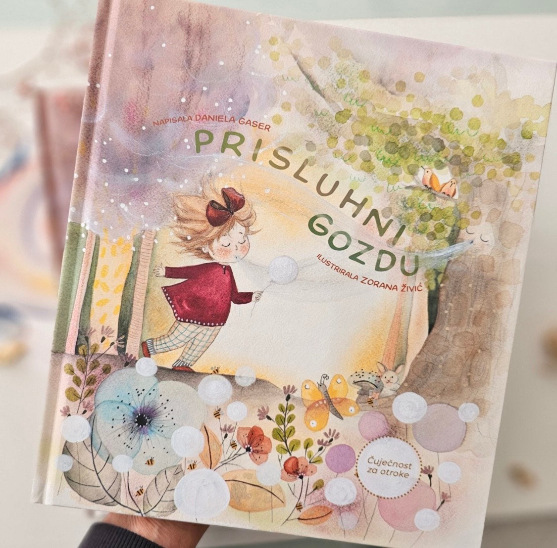 Slikanica Prisluhni gozdu